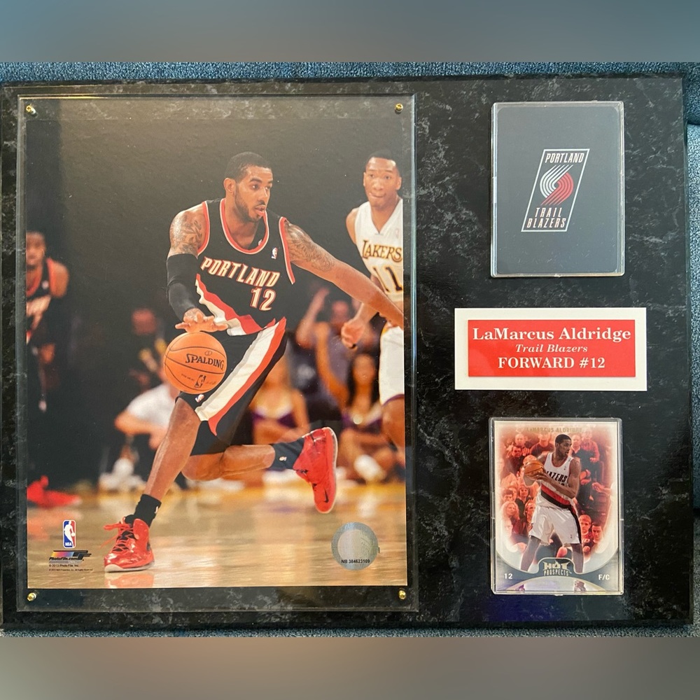LaMarcus Aldridge 12" X 15" wood plaque